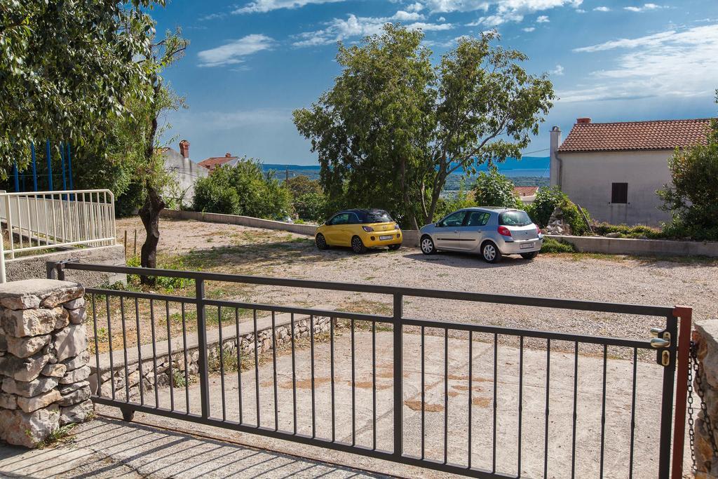 Holiday Home Nika Omišalj Zewnętrze zdjęcie