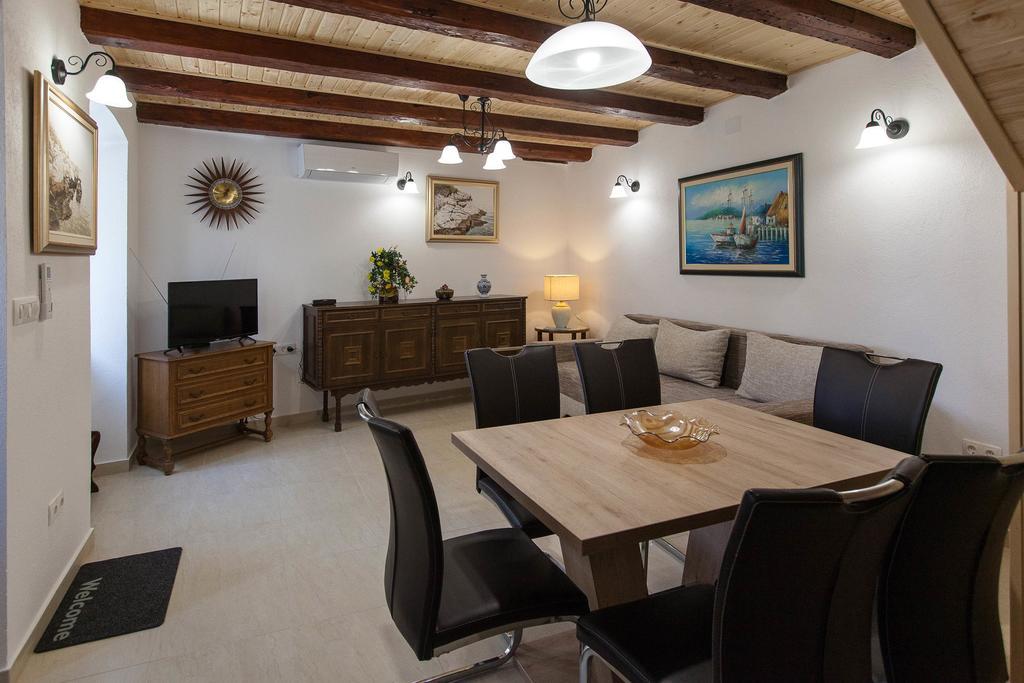 Holiday Home Nika Omišalj Zewnętrze zdjęcie
